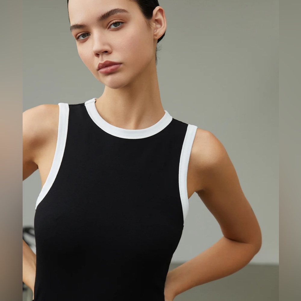 Rag & Bone black tank with white trim size medium